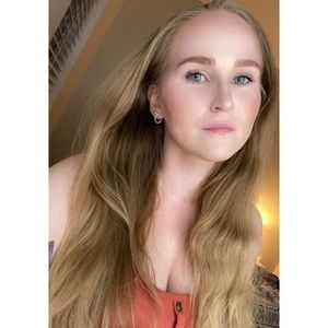 Meet your Posher, Kaitlyn